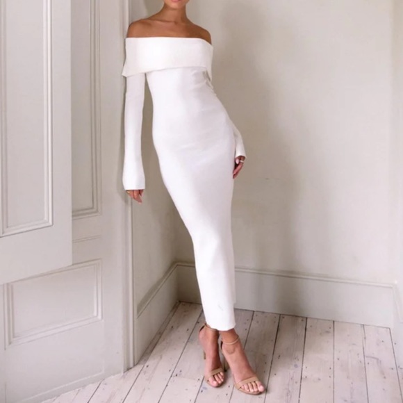 WHITE RIBBED KNIITED DRESS - Picture 2 of 5